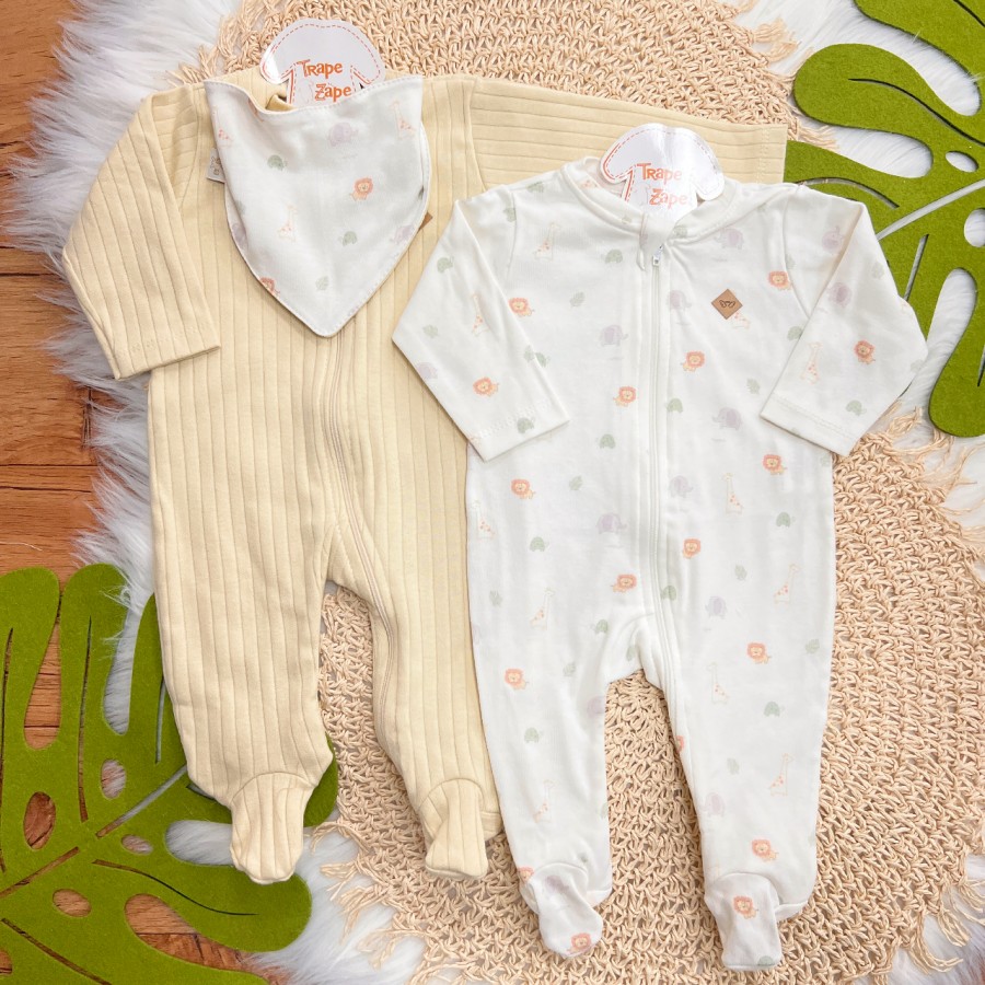 Kit 2 Macacões + Babador Bandana Safari e Canelado - Areia  e Off White